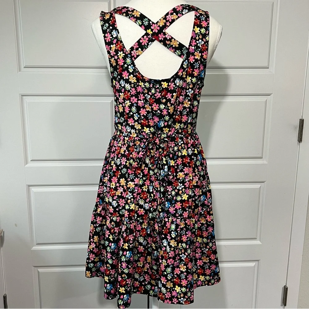 Band of Gypsies‎ SM Women's Floral Sleeveless Criss Cross Back Mini Dress